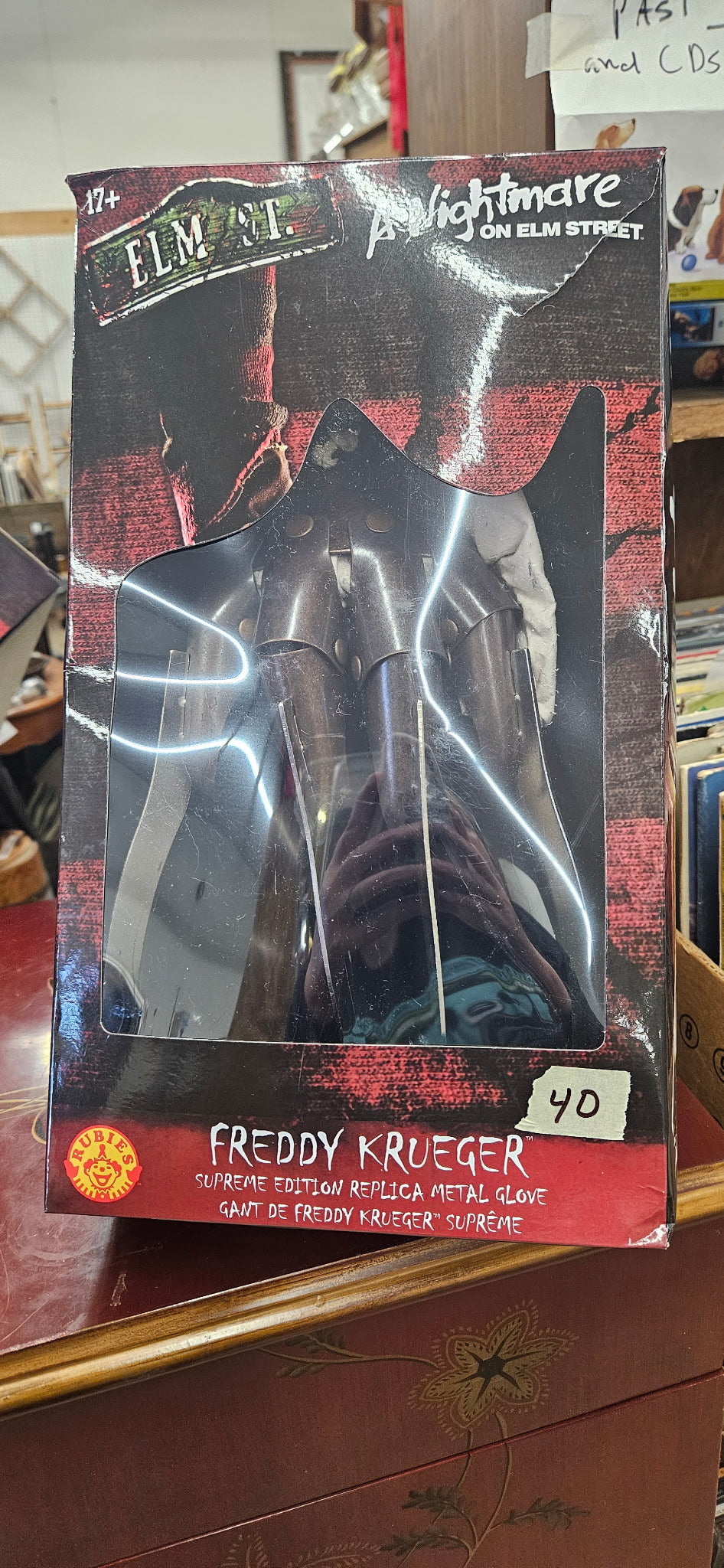 Freddy Krueger Glove